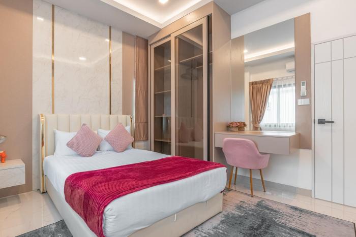 southern peak pool villa huayyai pattaya