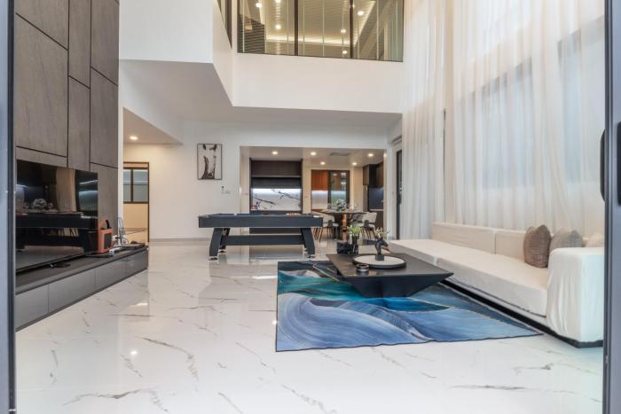 southern peak pool villa huayyai pattaya