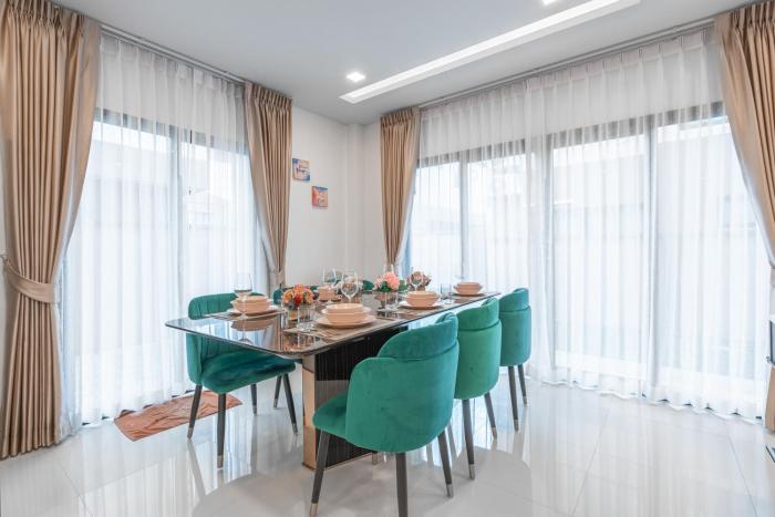 southern peak pool villa huayyai pattaya