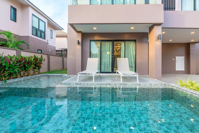 southern peak pool villa huayyai pattaya