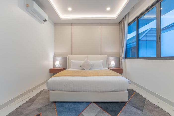 southern peak pool villa huayyai pattaya