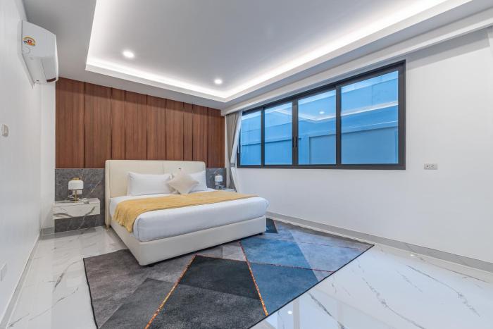 southern peak pool villa huayyai pattaya