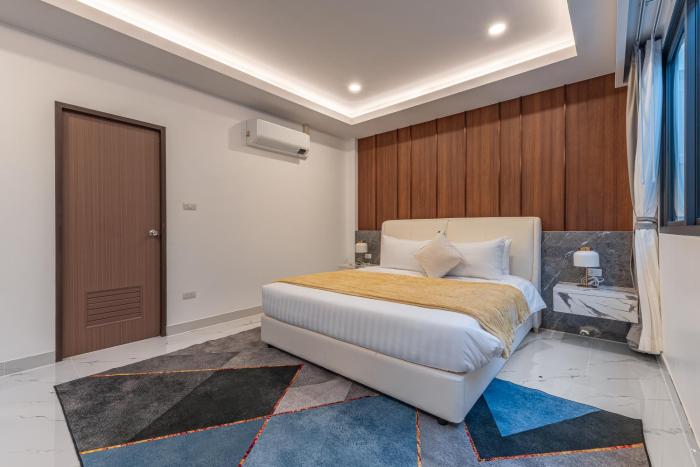 southern peak pool villa huayyai pattaya