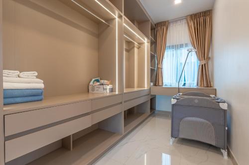 southern peak pool villa huayyai pattaya