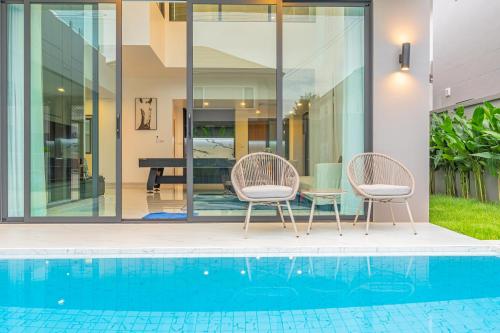 southern peak pool villa huayyai pattaya