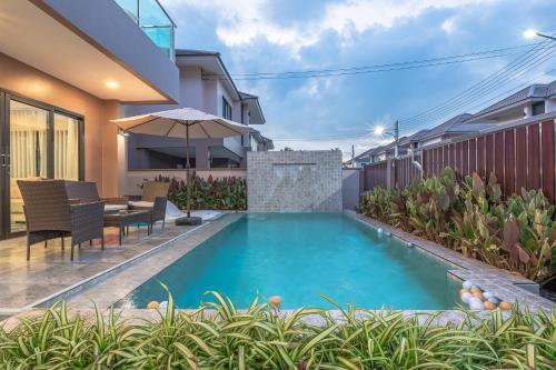 southern peak pool villa huayyai pattaya