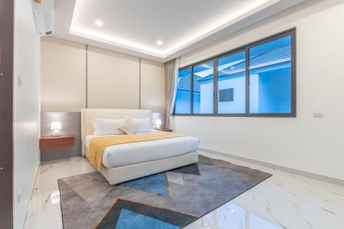 southern peak pool villa huayyai pattaya
