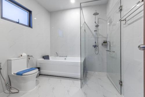southern peak pool villa huayyai pattaya