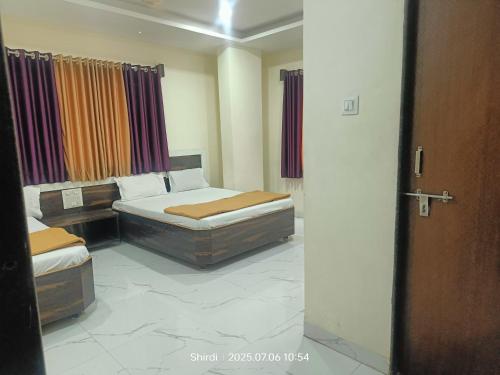 hotel sai viraj palace