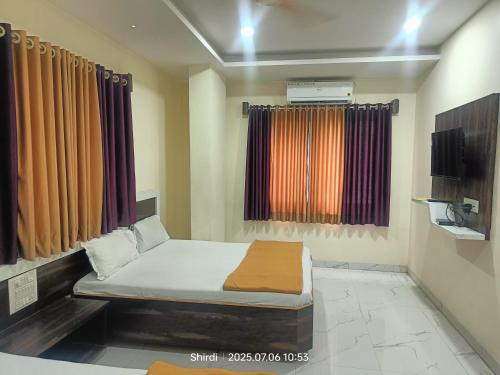 hotel sai viraj palace