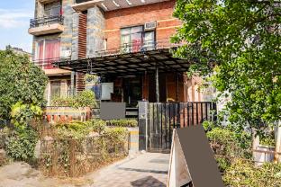hotel o noida stay