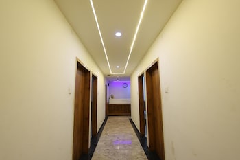 Hotel Royal Raj,,3 star