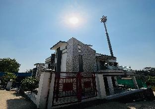 Narayan Villa,,3 star