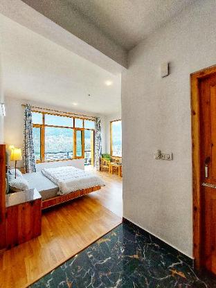 the trip house manali