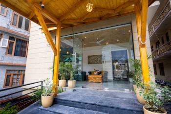 yaato retreat
