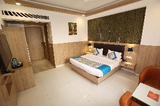 the elevate hotel near delhi airport