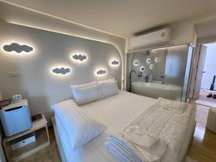 minimal hotels