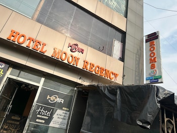 hotel moon regency