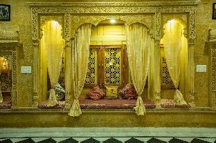 Hotel Golden Rock,,3 star