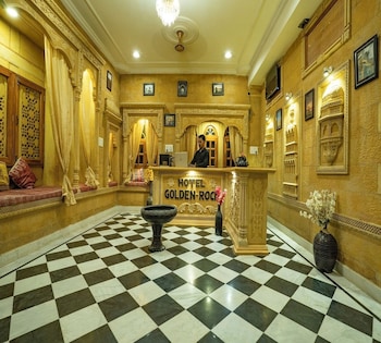 hotel golden rock