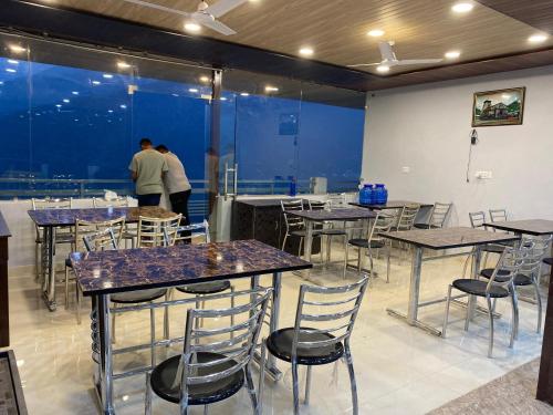 hotel rajshree palace guptakashi