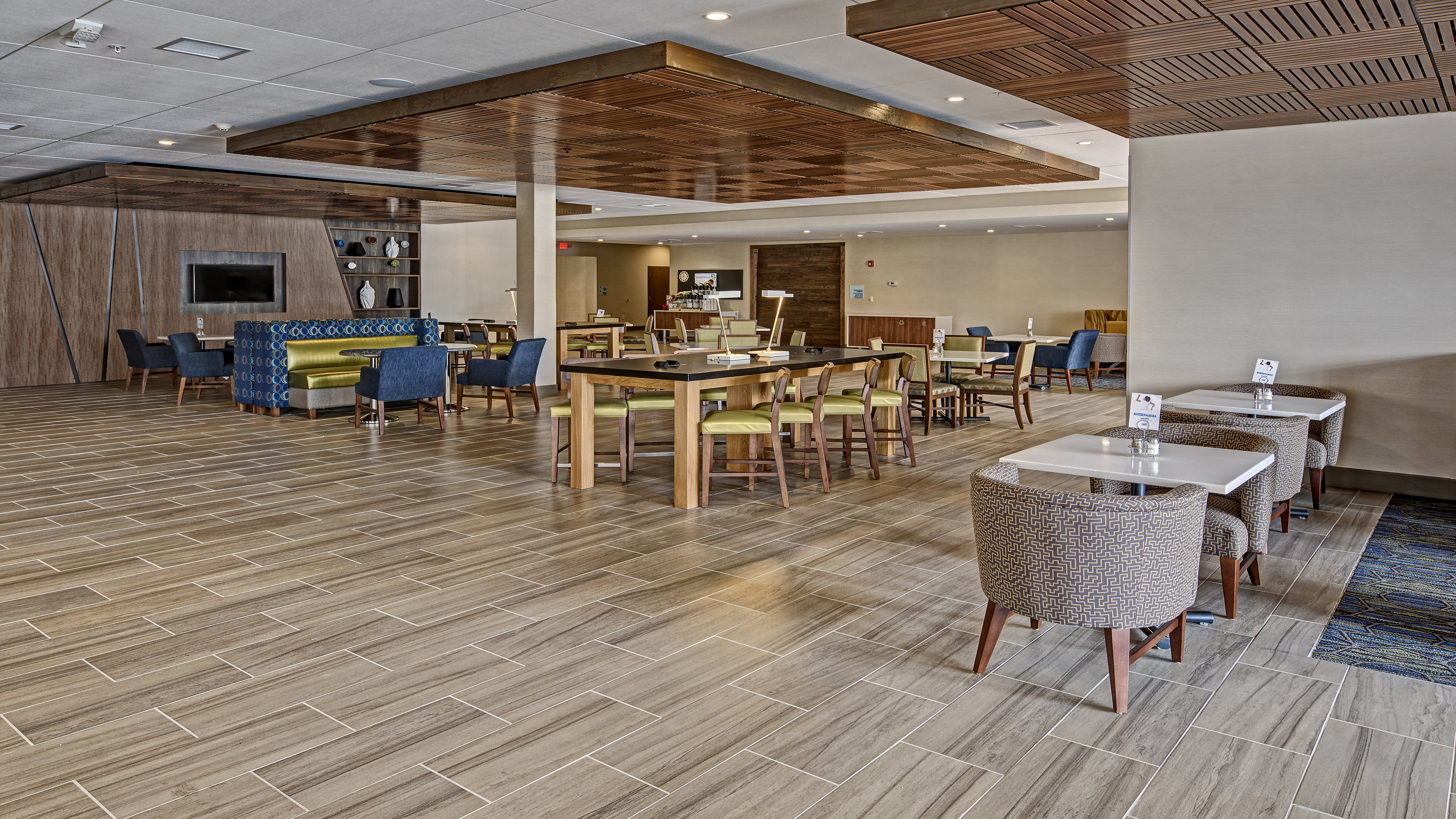 holiday inn express louisville airport expo center by ihg