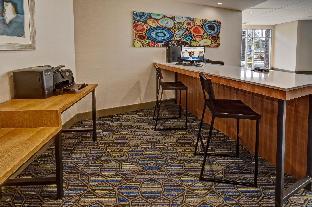 holiday inn express louisville airport expo center by ihg