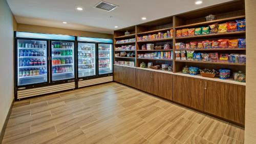 holiday inn express louisville airport expo center by ihg