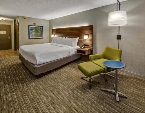 holiday inn express louisville airport expo center by ihg