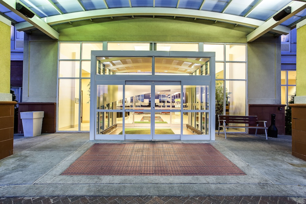 holiday inn louisville airport fair expo by ihg