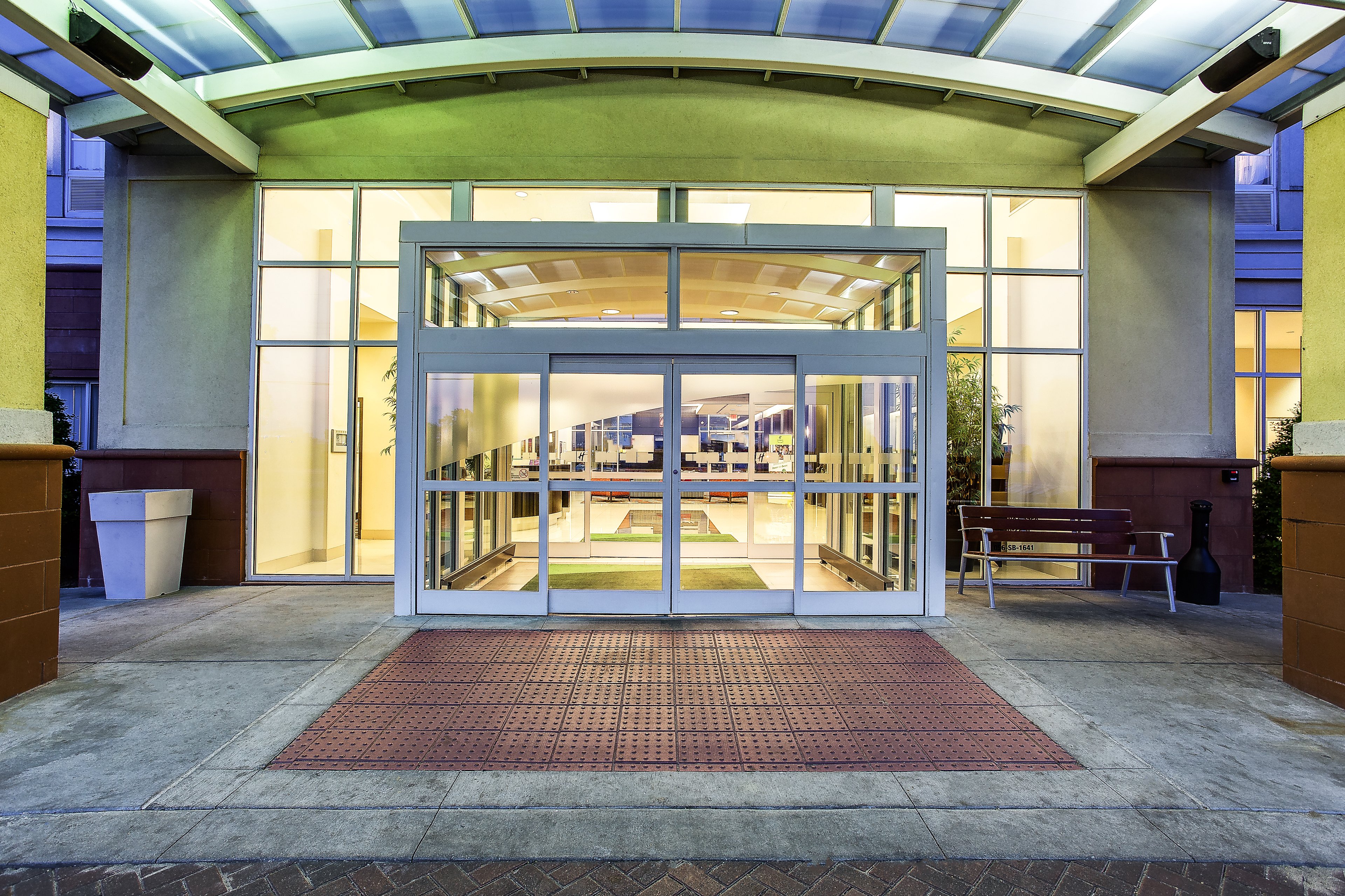 holiday inn louisville airport fair expo by ihg