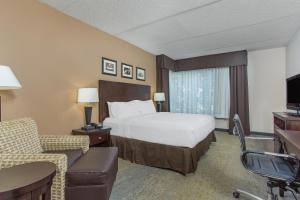 holiday inn louisville airport fair expo by ihg
