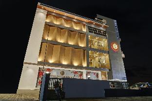 palette hotel saket greens