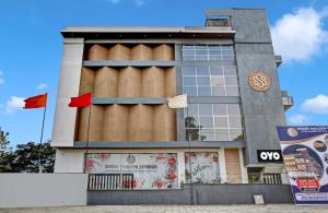 palette hotel saket greens