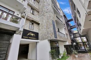 townhouse saket residency near saket metro