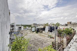 townhouse saket residency near saket metro