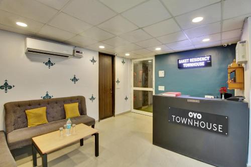 townhouse saket residency near saket metro