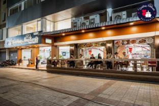 darling harbour residence pattaya