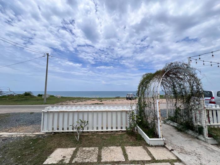 coastal bay dungun staycation