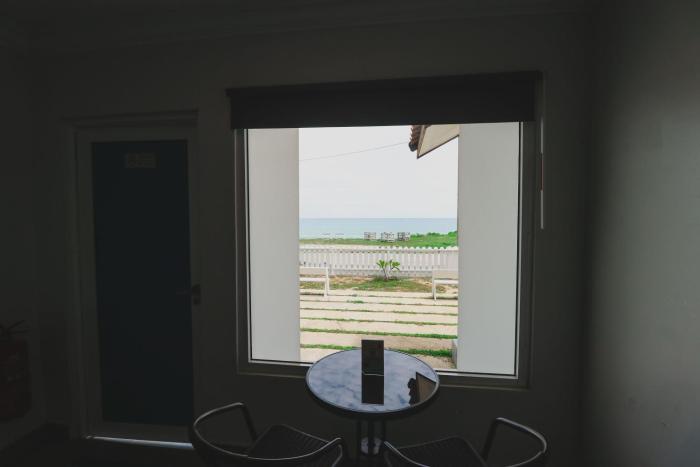 coastal bay dungun staycation
