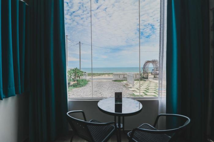 coastal bay dungun staycation