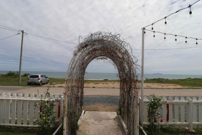 coastal bay dungun staycation