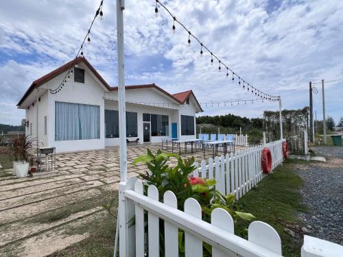 coastal bay dungun staycation