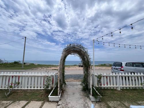 coastal bay dungun staycation