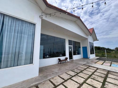 coastal bay dungun staycation
