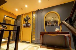 the colony by cactus hotel dedap