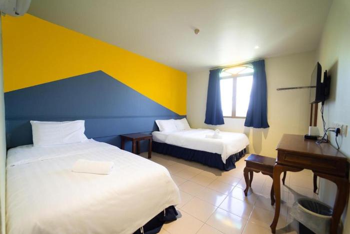 the colony by cactus hotel dedap