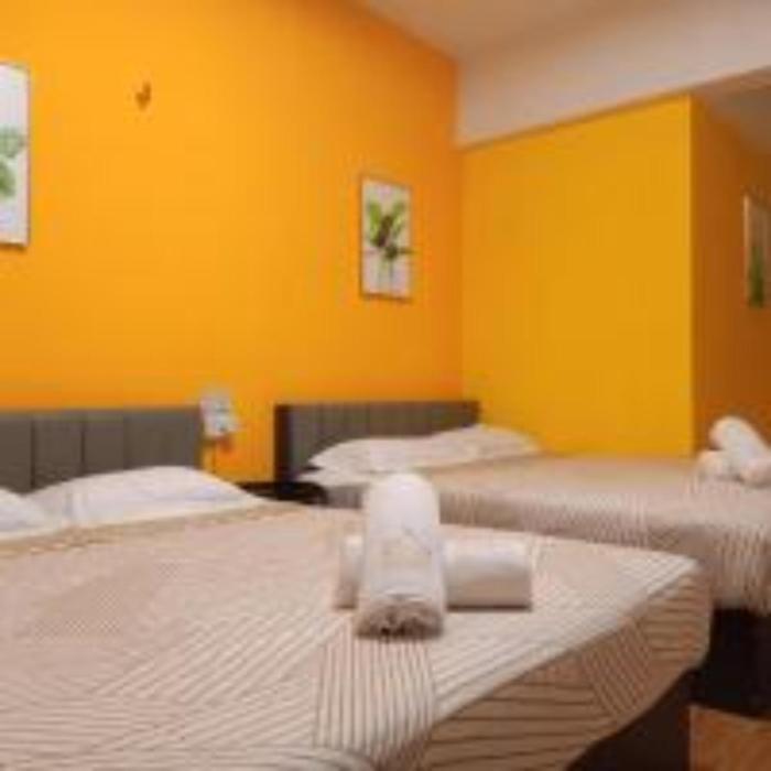 cozy private queen room in bayan lepas