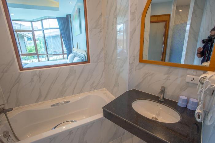 nakaburi sanctuary resort and spa