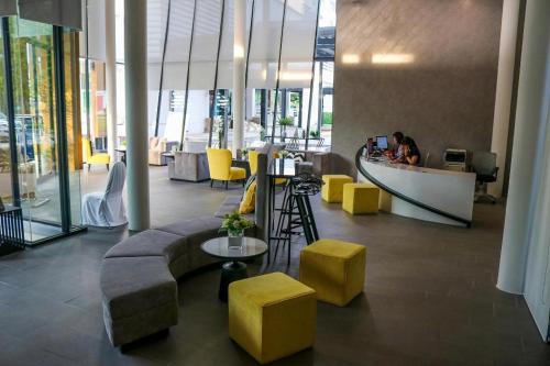 dluxx thammasat
